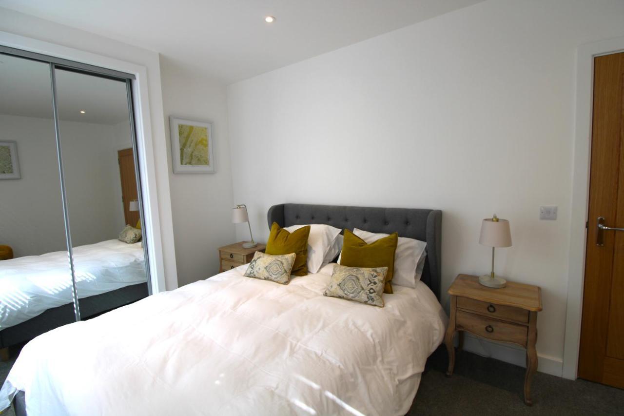No 10 @Short Stays Basingstoke Kültér fotó